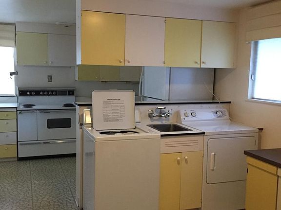3rd image of 4115 N Mason Ave