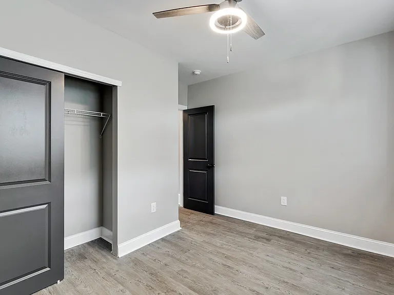6205 Elmwood Ave — Photo 5
