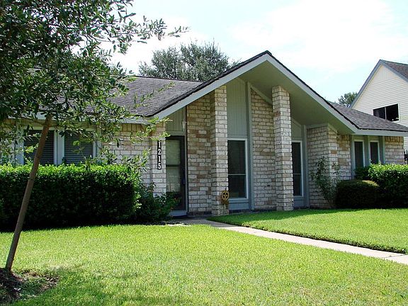 2nd image of 1215 Westgreen Blvd