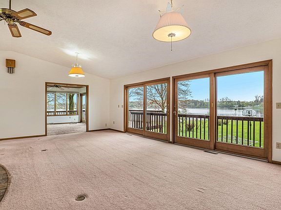 3rd image of 214 S Shore Dr