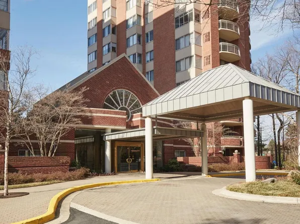 5802 Nicholson Ln APT 201, North Bethesda, MD 20852