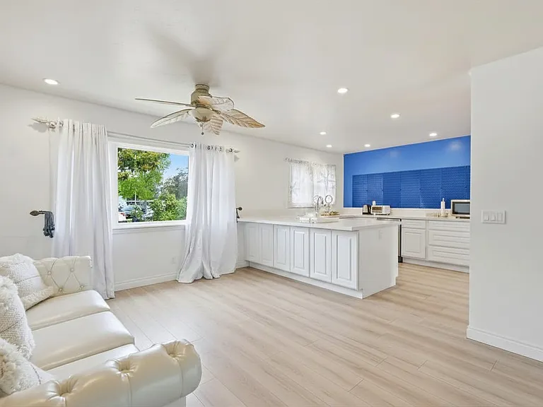 3448 Big Springs Ave — Photo 5