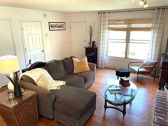 Additional view of Living 