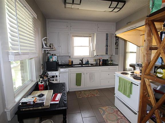 4th image of 3316 S University Dr Lot 5