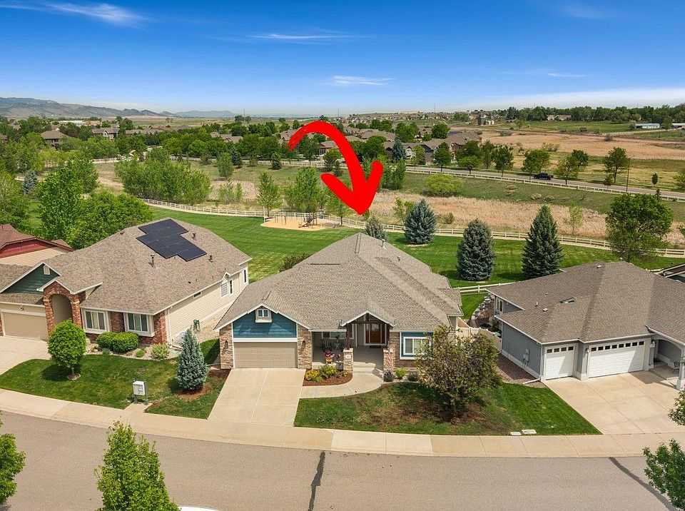 1st image of 885 Crabapple Dr