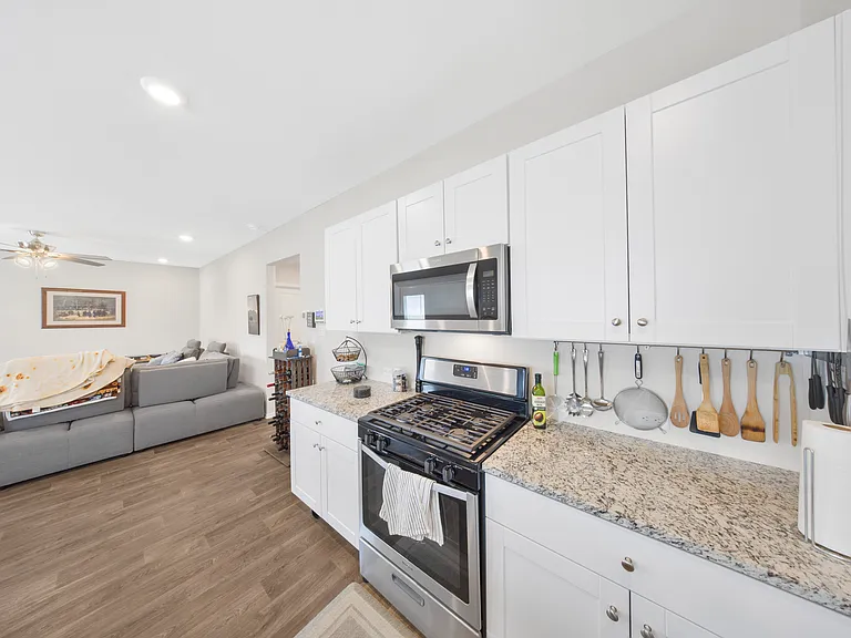 13059 Kalinoski St — Photo 12