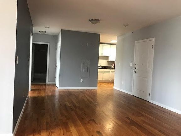 3rd image of 448 Palisade Ave APT 403