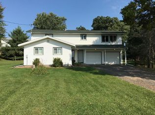 3370 Quam Dr, Stoughton, WI 53589