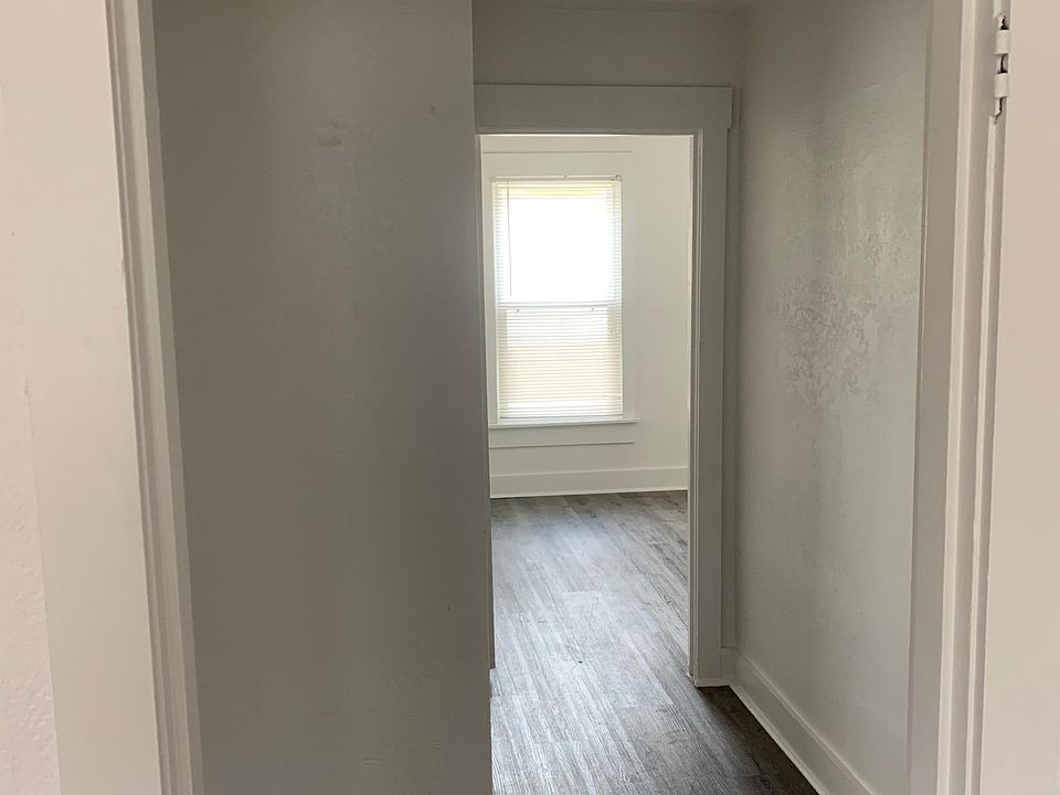 1st image of 713 E Ave N