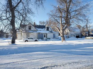 321 E 8th Ave, Webster, SD 57274