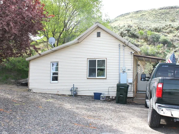 831 Place St, Baker City, OR 97814