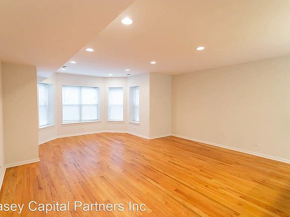 5th image of 7634 N Greenview Ave #11828168