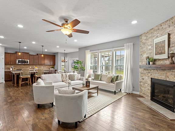4th image of 15144 Gallop Ln