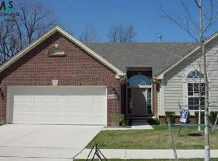 40752 Lenox Park, Novi, MI 48377