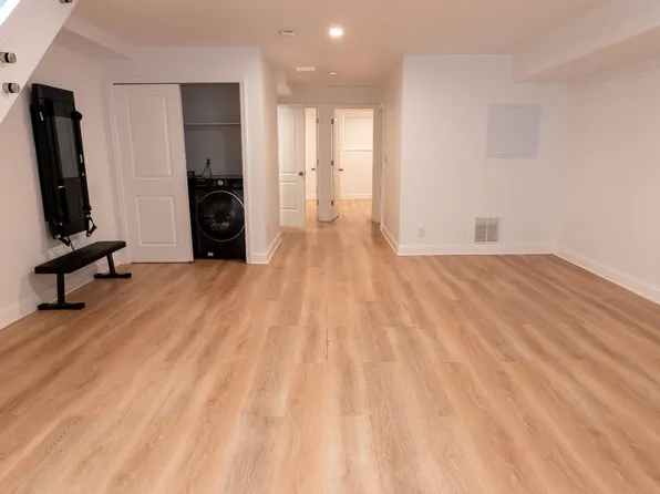 427 Pulaski Street image 5 of 34