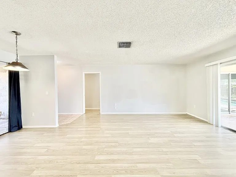 3777 Gatewood Dr — Photo 25