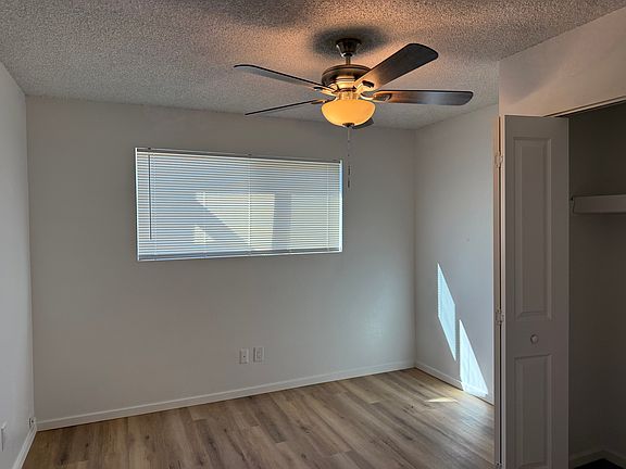 5th image of 503 E Loyola Dr