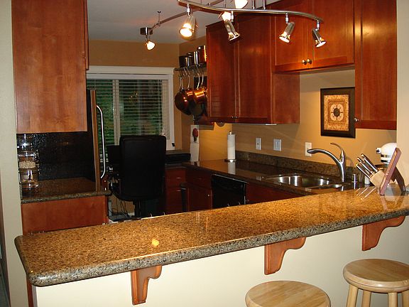 2nd image of 130 105th Ave SE #208