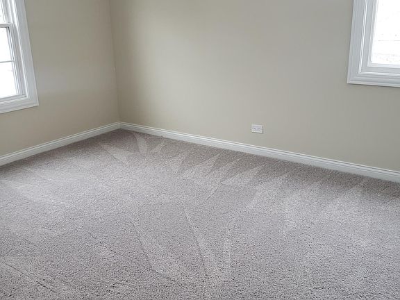 5th image of 237 Oak Knoll Ct Unit B2