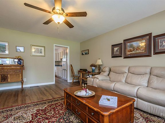 4th image of 102 Boyd Dr APT 3B