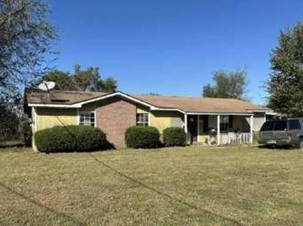 218 Dahlia Dr, Dothan, AL 36301