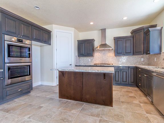 4th image of 2067 S Cameron Dr