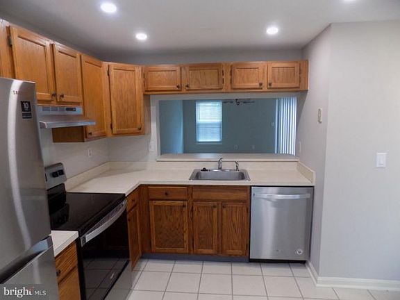 5th image of 1229 Brice Sq