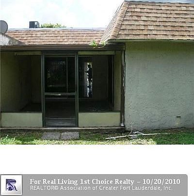 2nd image of 816 SW 73rd Ave #6