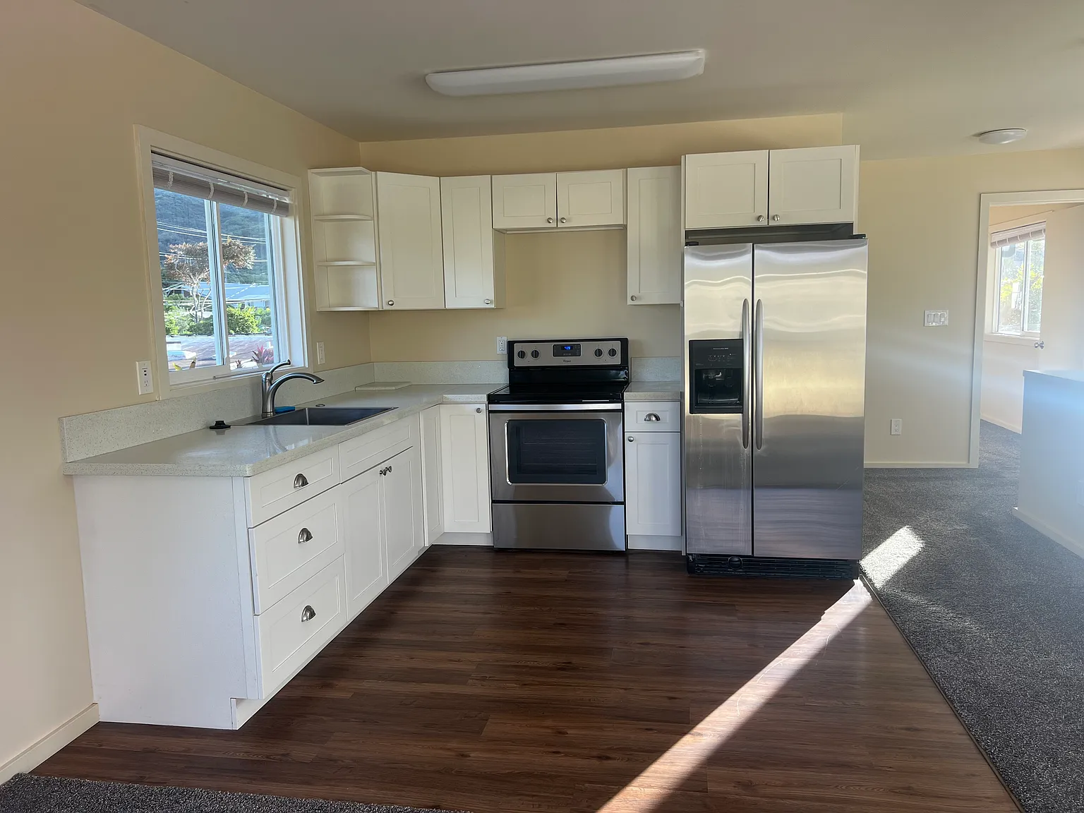 1 bed, 800 sqft, $2,400 — Photo 2