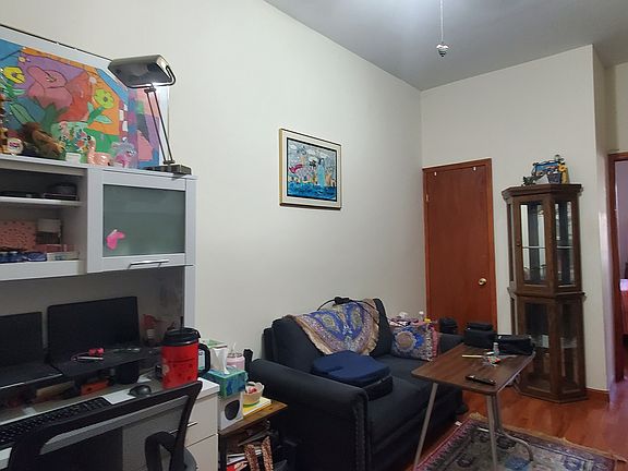 3rd image of 1432 28th Ave APT 2R
