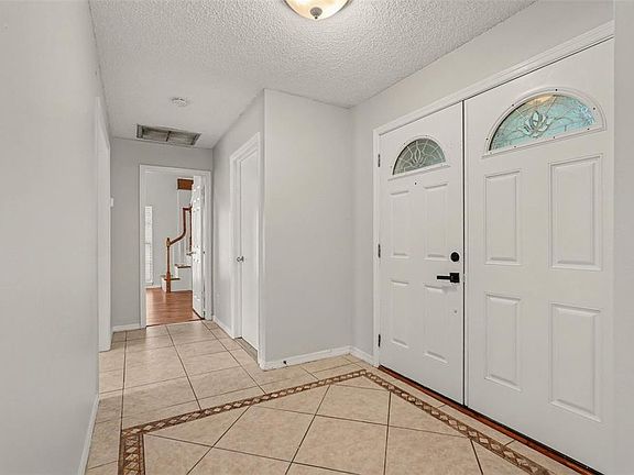 4th image of 10906 Autumn Oak Pl