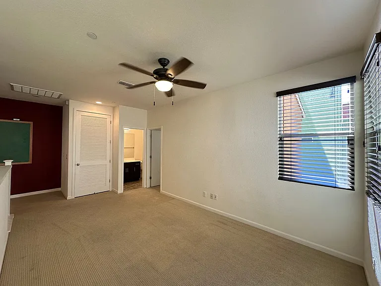 789 Carbon Ct — Photo 10