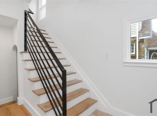 9534 Sorrento St, Detroit, MI 48227