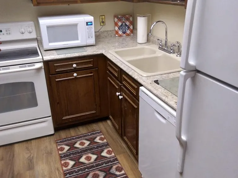 6225 Olde Towne Dr #B — Photo 15