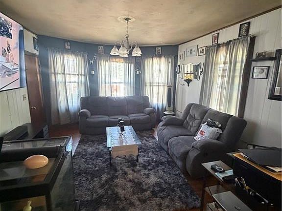 4th image of 112-114 Butler Ave