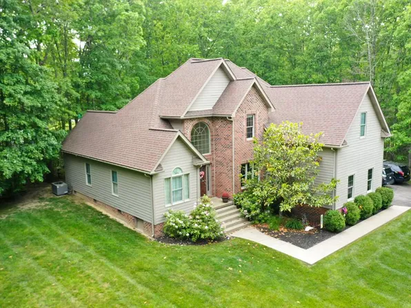 170 S Ridgewood Dr, Cool Ridge, WV 25825