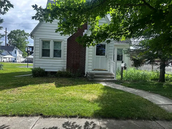 304 Miller Ave, Swanton, OH 43558