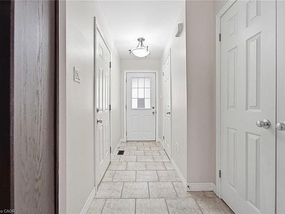 5th image of 105 Bard Blvd #40