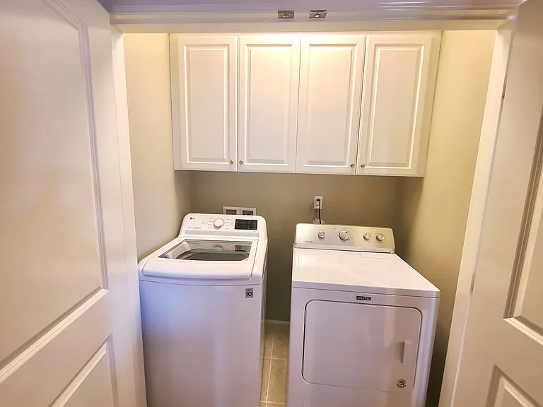 800 Citrus Ct — Photo 16
