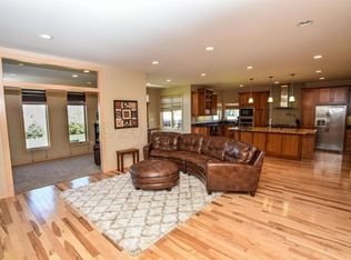 5807 Silverleaf Dr S, Fargo, ND 58104