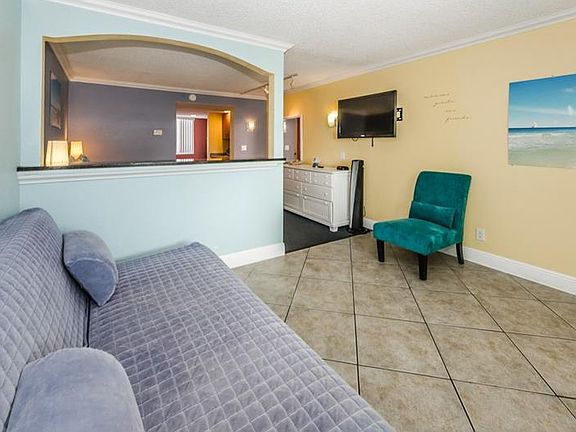 3rd image of 455 S Gulfview Blvd