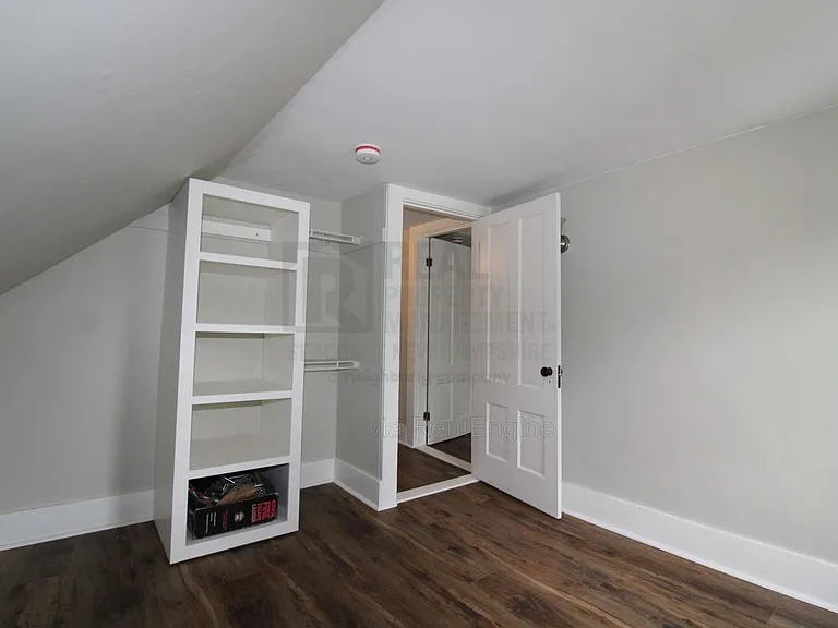 23 High St — Photo 12