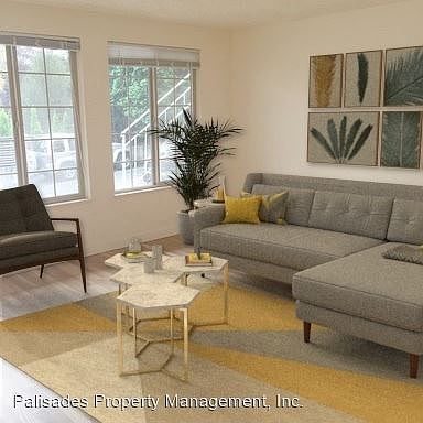 2nd image of 723 SE 29th Ave #3584017