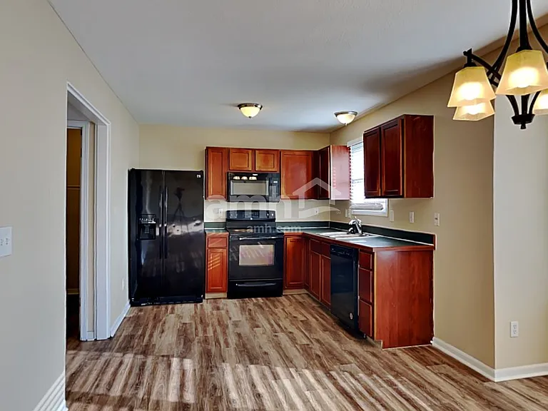 5785 Chase Run — Photo 3