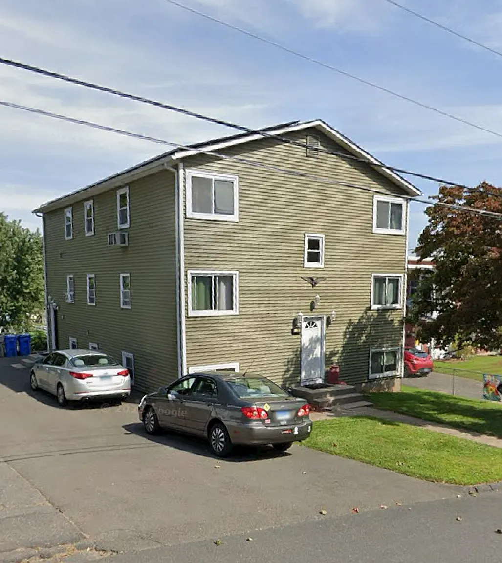 Building Photo - 72 Colony St #2
