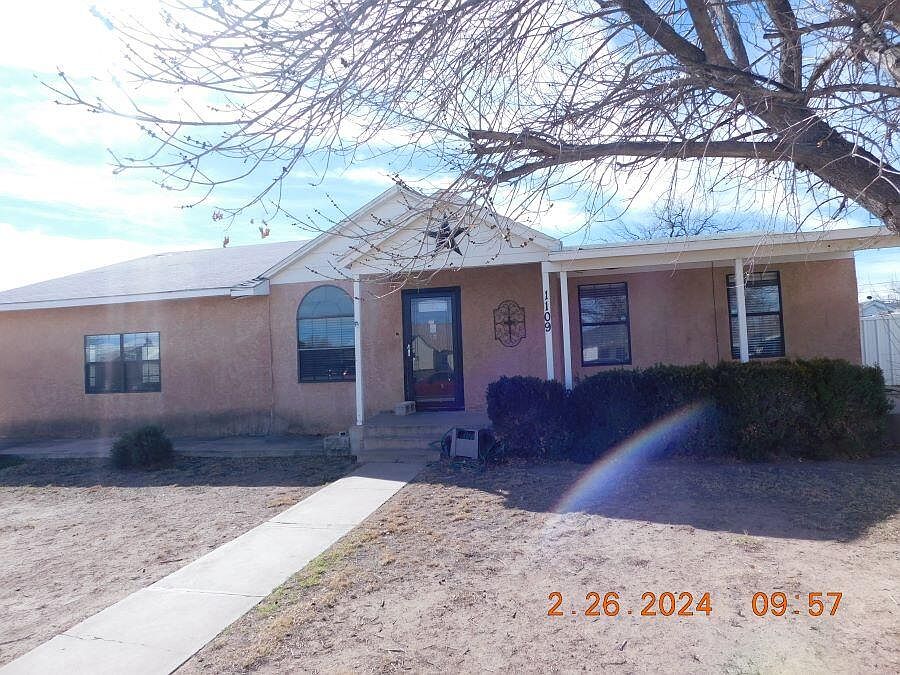 1st image of 1109 W Chisum Ave