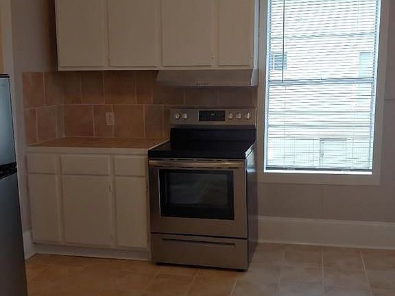 3rd image of 1012 12th St