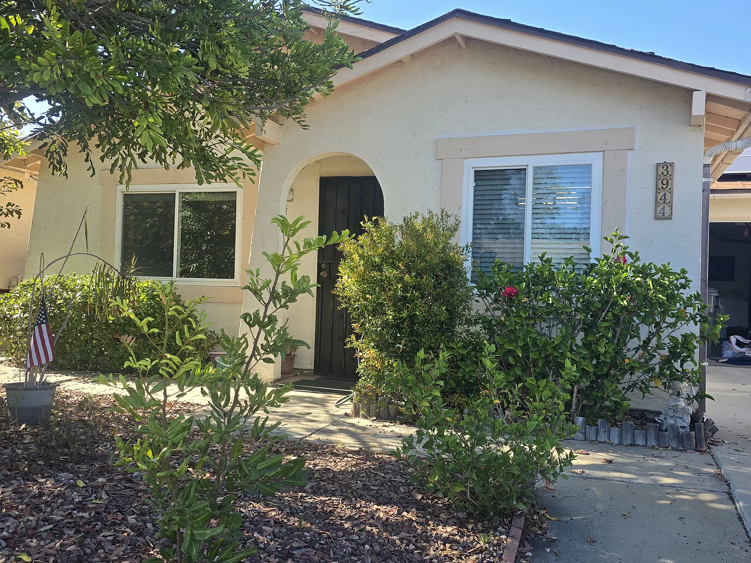 2 bed, 977 sqft, $2,995 — Photo 3