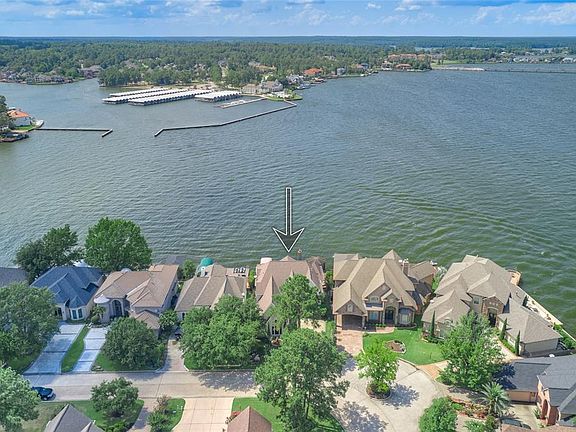 2nd image of 85 Sarasota Cir N