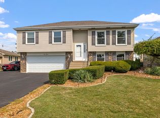 7500 W Wishing Well Dr, Frankfort, IL 60423